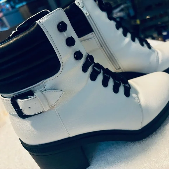 BRAND NEW Ankle Boots By MIX NO. 6 - Size 7.5 M - Heel 3 Inches - Box 51 - Picture 5 of 9